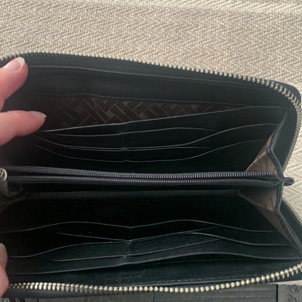 Cole Haan Black Leather Zippered Wallet Clutch - Picture 9 of 9